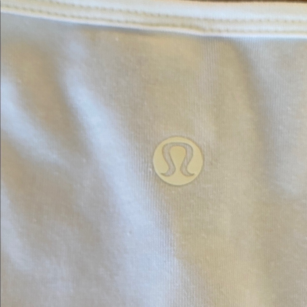 LULULEMON BETWEEN THE LINES Fitted Top Bright White Size 12 - Picture 10 of 11